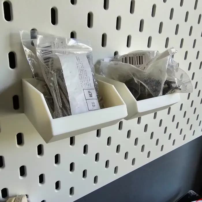 Organisateur de pièces d'outils en plastique pour gagner de la place - Boîte de rangement suspendue pour garage