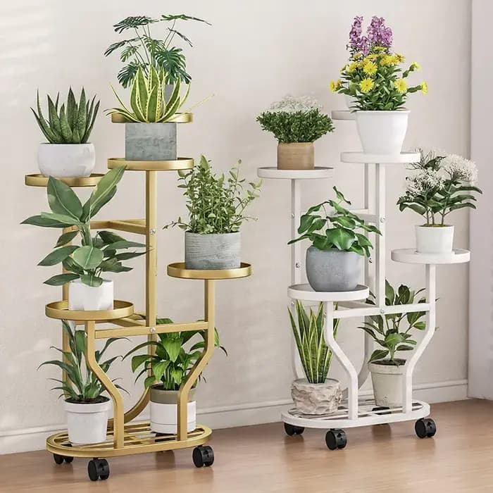 Étagère verticale en métal pour plantes