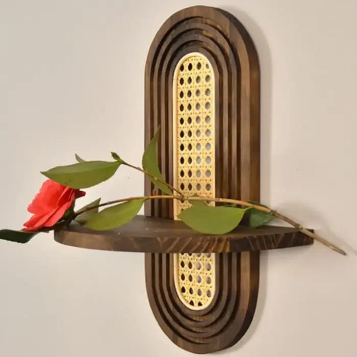Nouvelle étagère à fleurs en rotin faite à la main