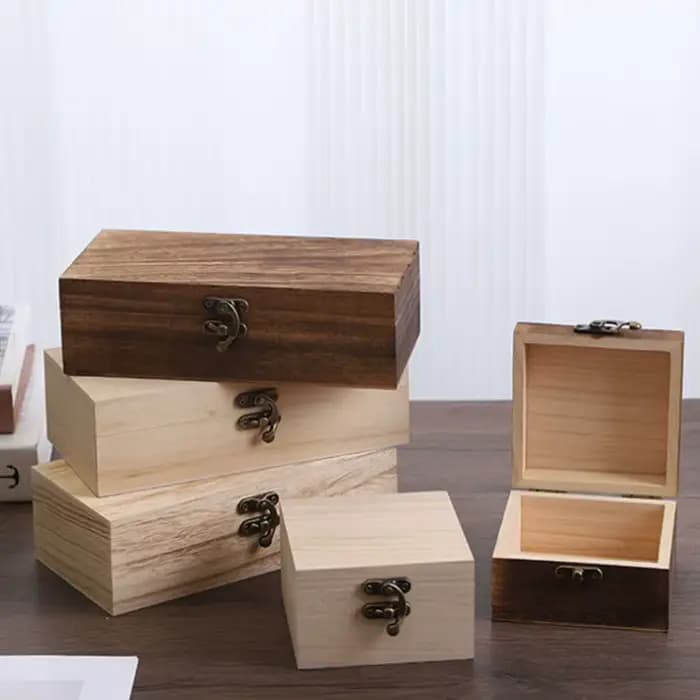 Boîte de rangement carrée en bois