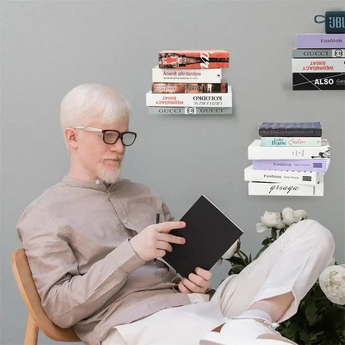 Bibliothèque flottante Invisible et robuste