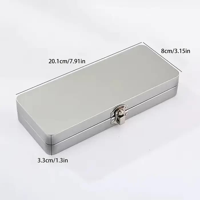 Nouvelle boîte rectangulaire en métal gris argenté avec couvercle