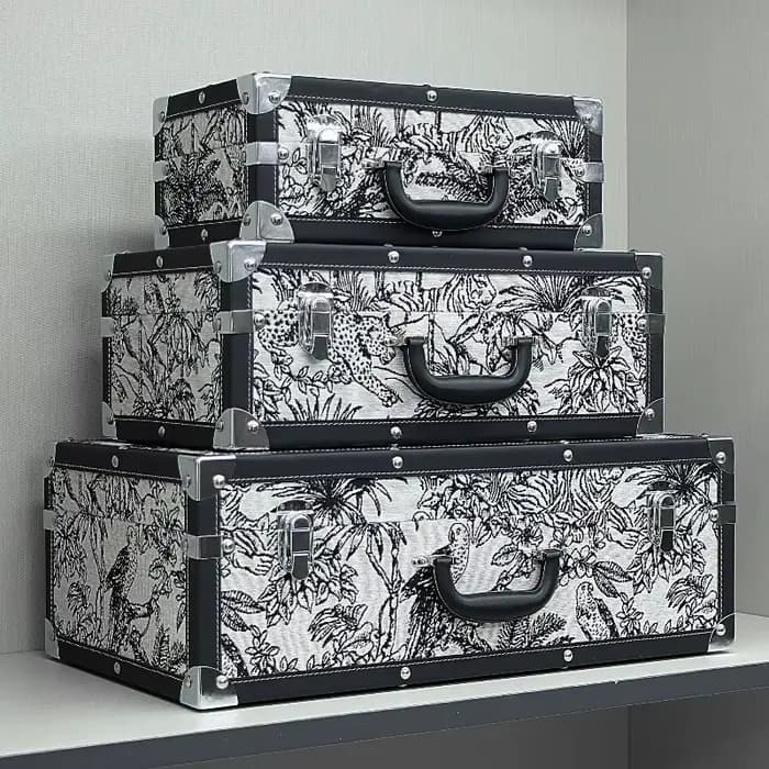 Boîte de rangement en cuir