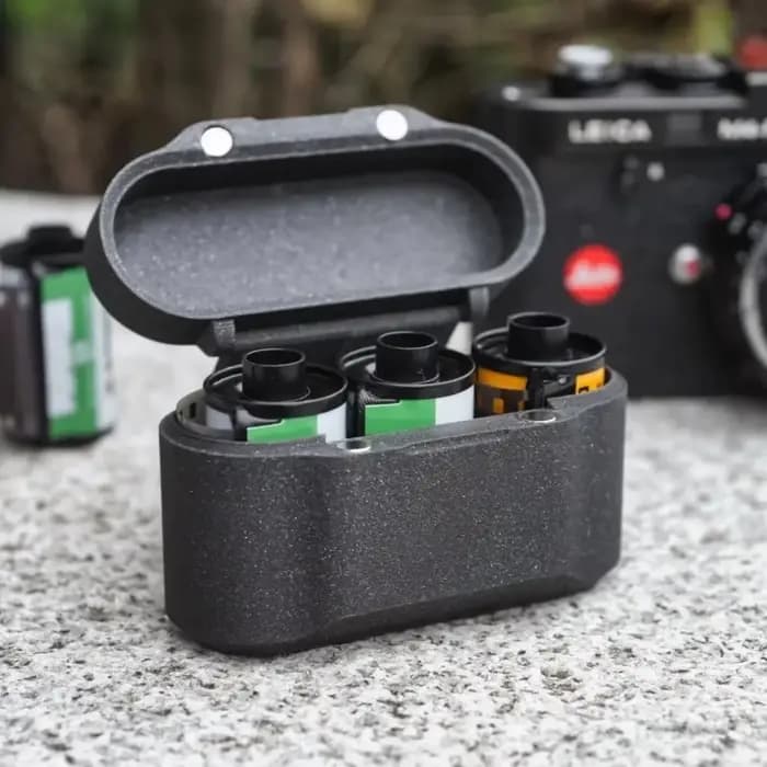 Boîte de rangement intégrée pour films, avec couvercle rabattable, légère, pour films 35 mm, boîte de voyage anti-écrasement et anti-poussière pour rouleaux de films