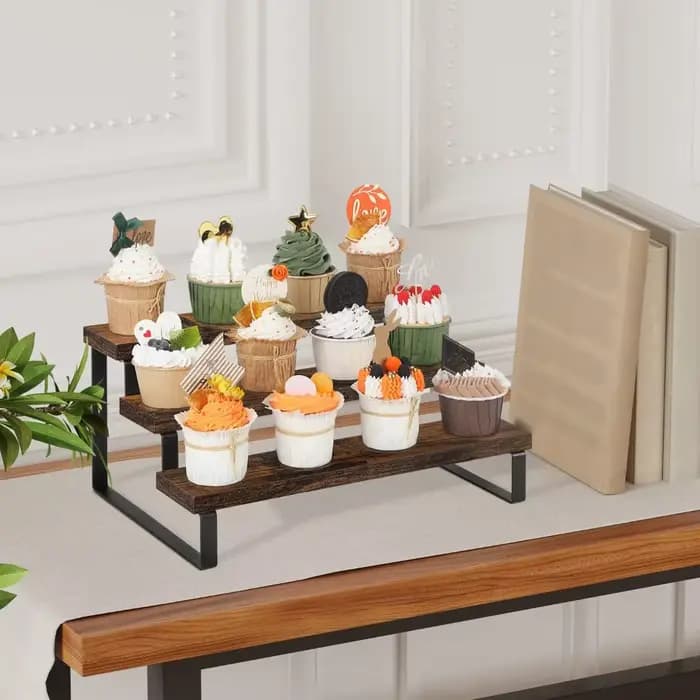 Artefact de stockage sur comptoir de cuisine à plusieurs étages! Présentoir à couches pour placer ordonné des bouteilles et des canettes d'assaisonnement