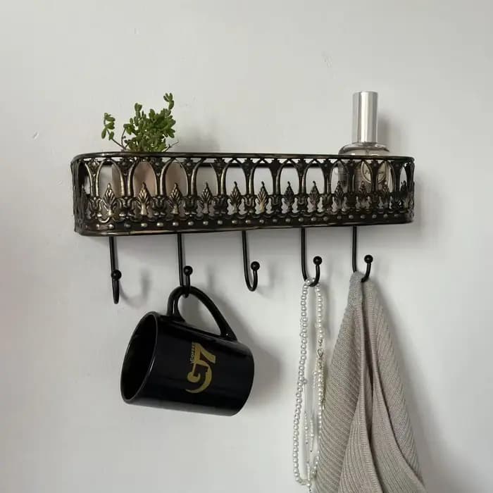 Étagère murale vintage en métal avec 5 crochets