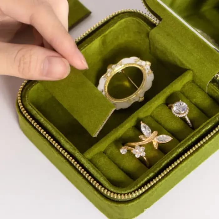 Boîte à bijoux en velours losange avec miroir pour femmes