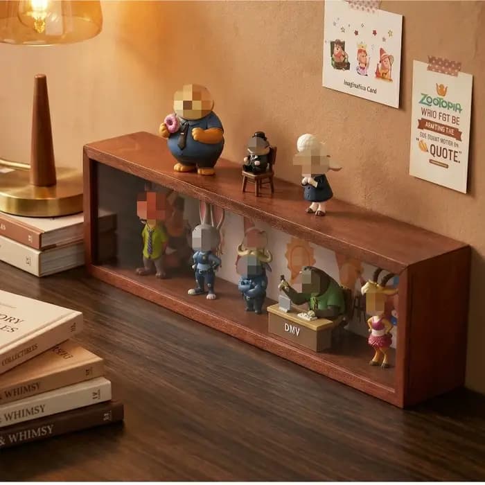 Étagère flottante de bureau pour poupées et bibelots