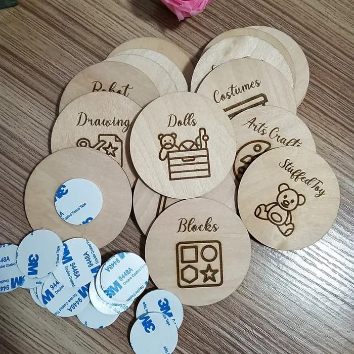 Étiquettes de rangement en bois pour la décoration de la chambre d'enfant