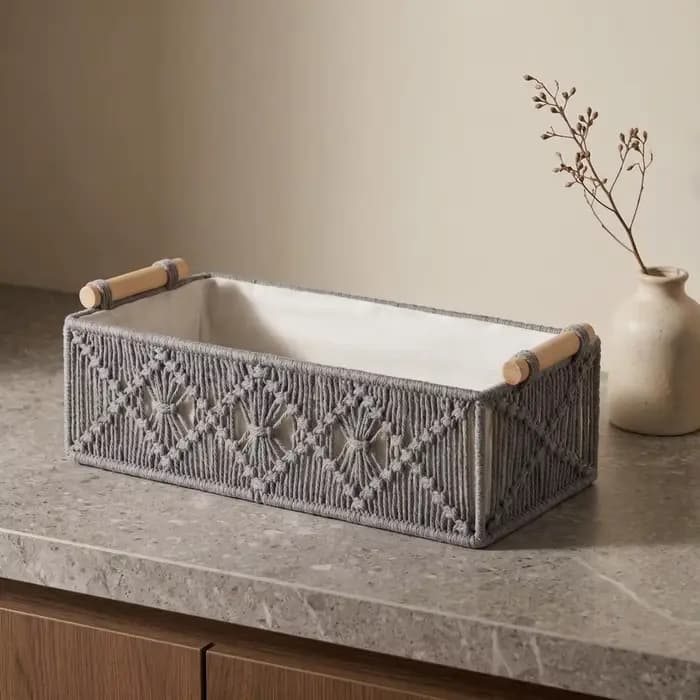 Boîte de rangement avec poignées en bois