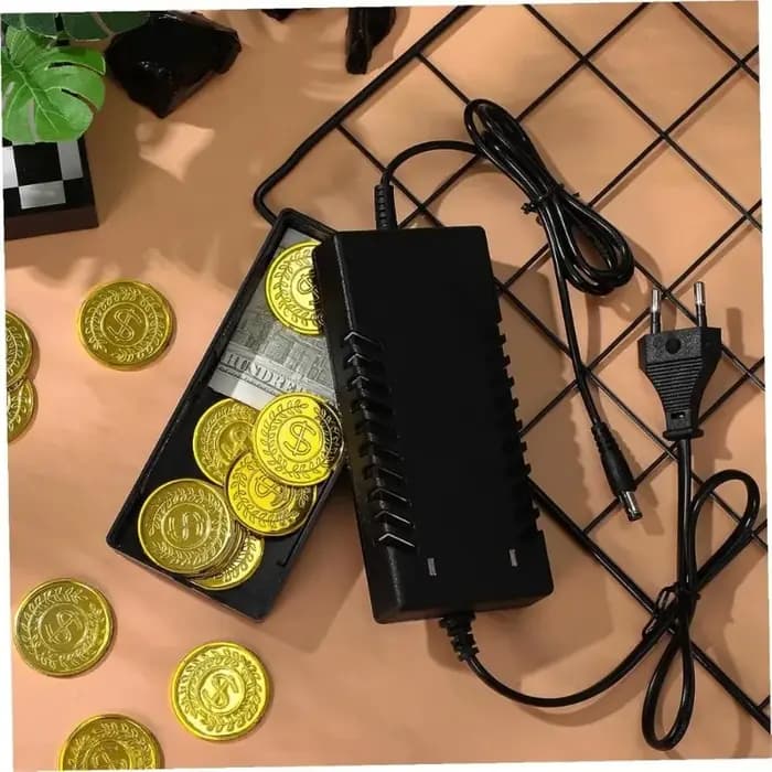 Boîte de rangement cachée en forme de chargeur d'ordinateur portable