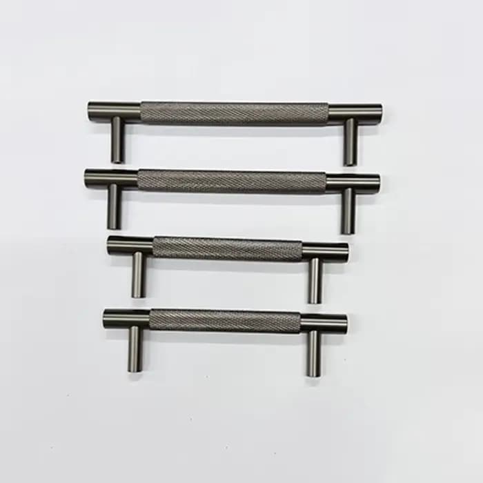 Poignée d'armoire en laiton gris pistolet, poignée de porte de meuble moletée de luxe légère, bouton de tiroir Simple, longue poignée de garde-robe créative