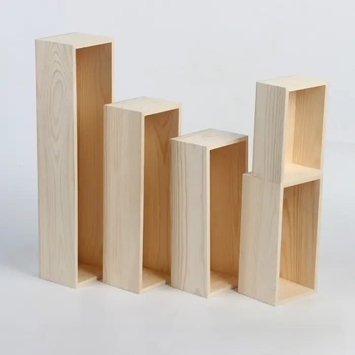 Nouvelle boîte en bois carrée décorative