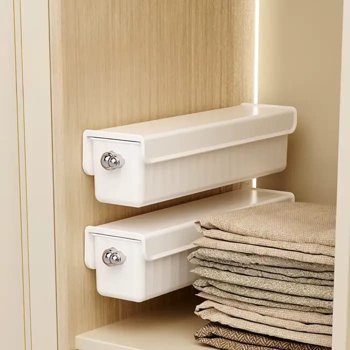 Organisateur de rangement mural pratique trois en un pour sous-vêtements et chaussettes