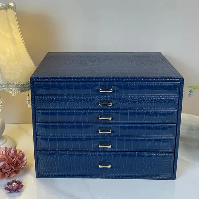 Grande boîte de rangement pour bijoux en cuir