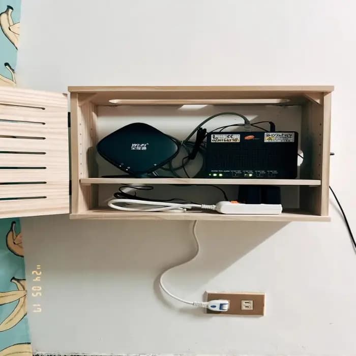 Boîte de rangement multimédia en bois