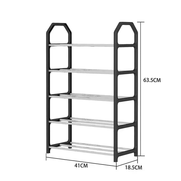 Un simple porte-chaussures à 4/5 niveaux avec accoudoirs pour un accès facile