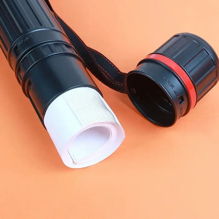 Tube de rangement pour art extensible et réglable avec bandoulière