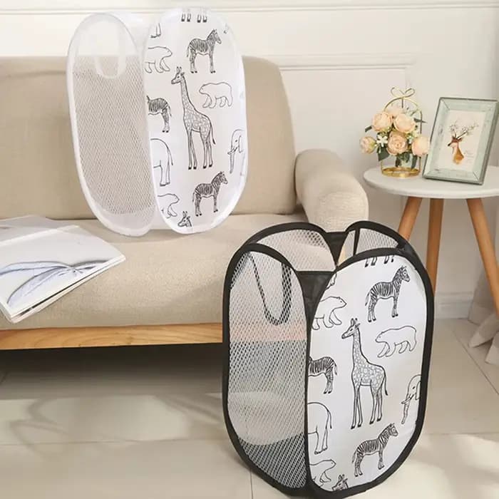 Mir de rangement pour vêtements sales à la maison