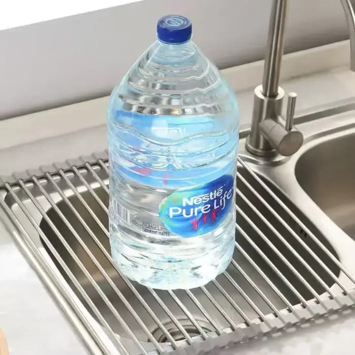 Égouttoir à vaisselle en fer avec panier de drainage et bec verseur