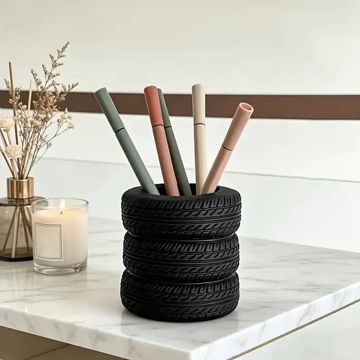 Porte-stylo en forme de carreaux