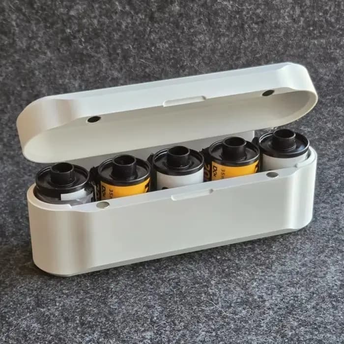 Boîte de rangement intégrée pour films, couvercle rabattable anti-poussière, boîte de voyage pour films 35 mm, boîte de protection légère anti-écrasement pour films