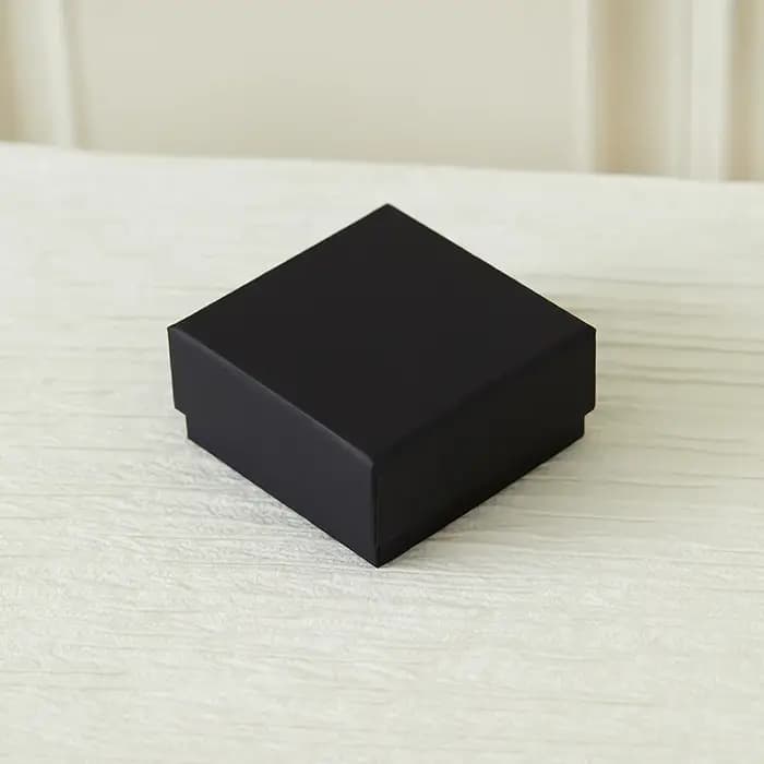 Paquet de 32 boîtes à bijoux en papier kraft noir 7x7x2