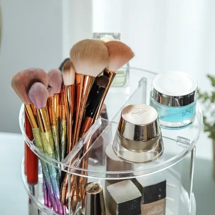Boîte de rangement rotative pour cosmétiques