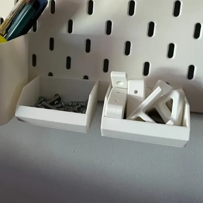 Organisateur de pièces d'outils en plastique pour gagner de la place - Boîte de rangement suspendue pour garage