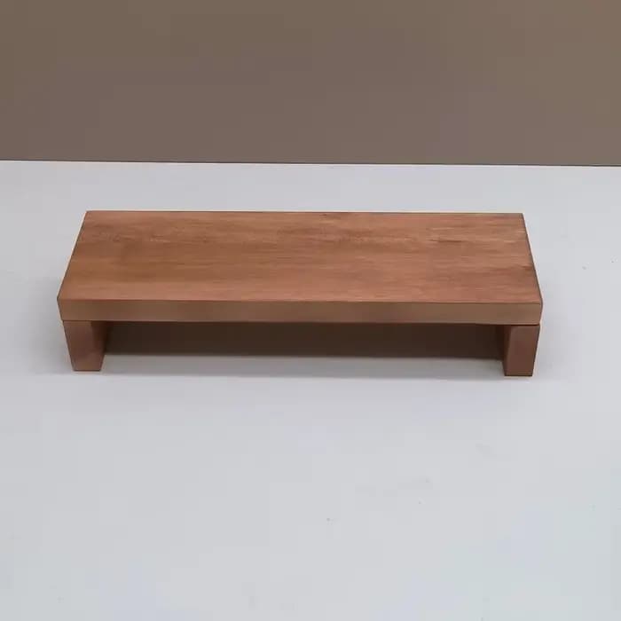 Présentoir en bois à niveaux pour comptoir