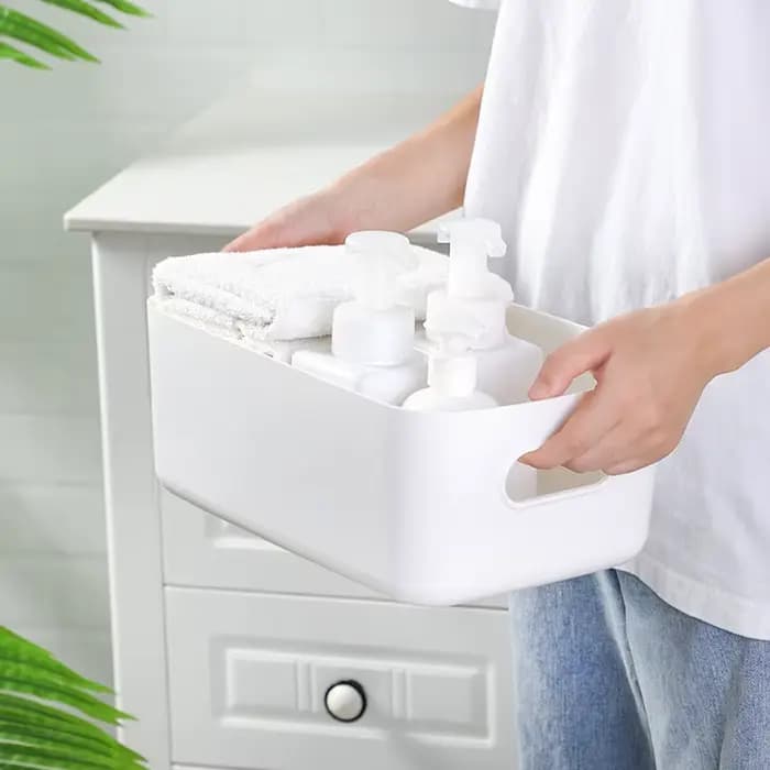 Panier de rangement, articles divers de bureau domestique