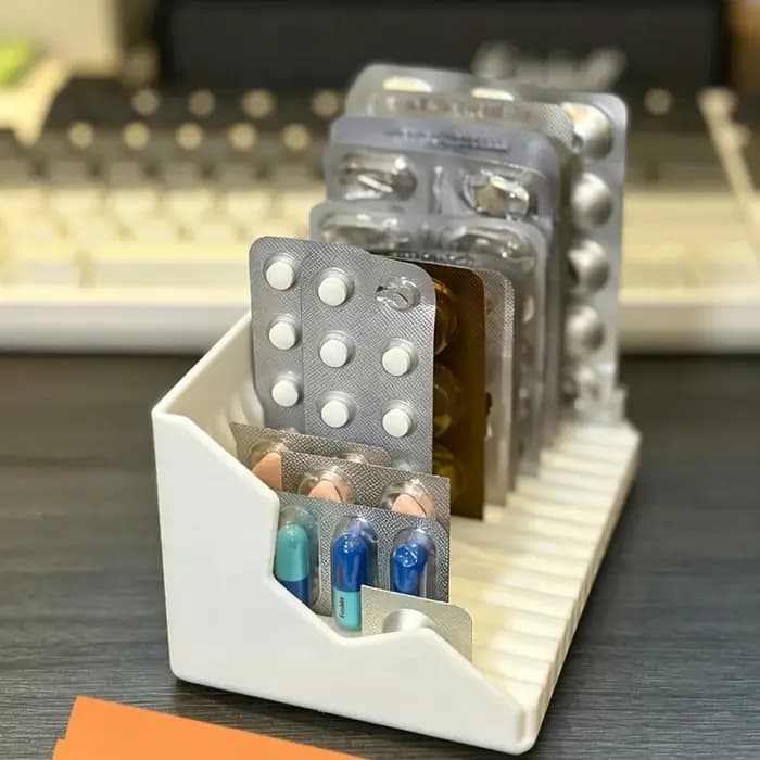 Boîte de rangement de médicaments sous blister avec 15 compartiments pour comprimés entiers, boîte organisatrice de médicaments pour les soins de santé à domicile