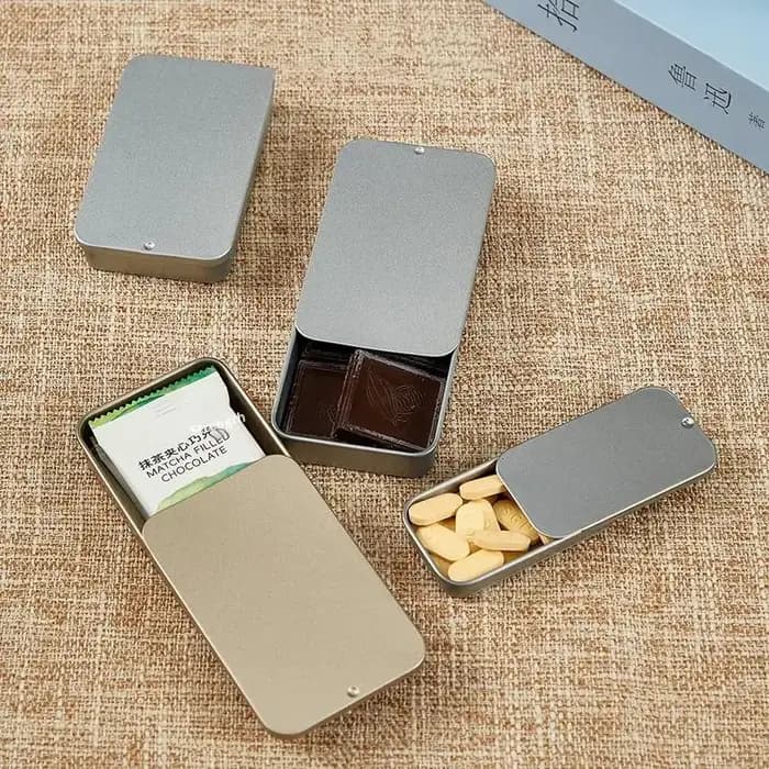 Boîte en fer blanc mini portable avec couvercle coulissant pour rangement