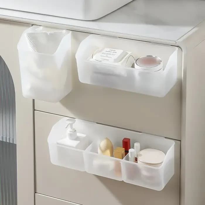 Panier de rangement suspendu pour porte d'armoire