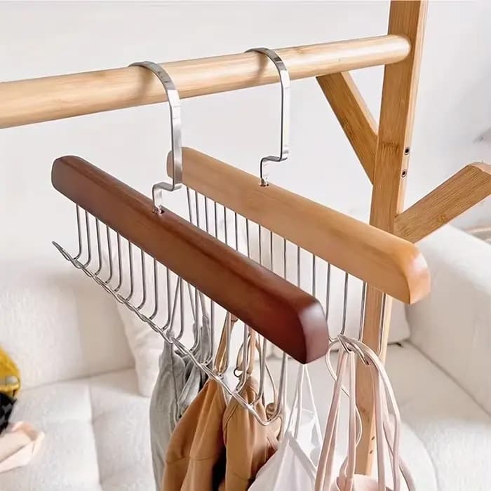 Organisateur de cintre en bois avec plusieurs crochets pour sous-vêtements