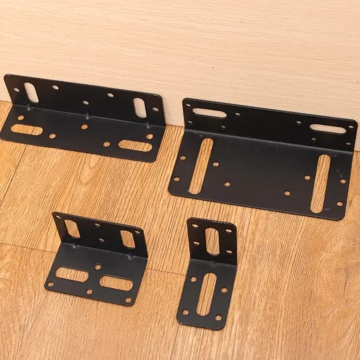 Supports d'étagère noirs en forme de L