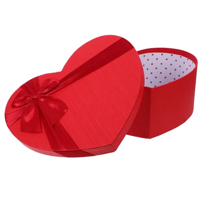 Boîte-cadeau en forme de cœur pour la saint-valentin