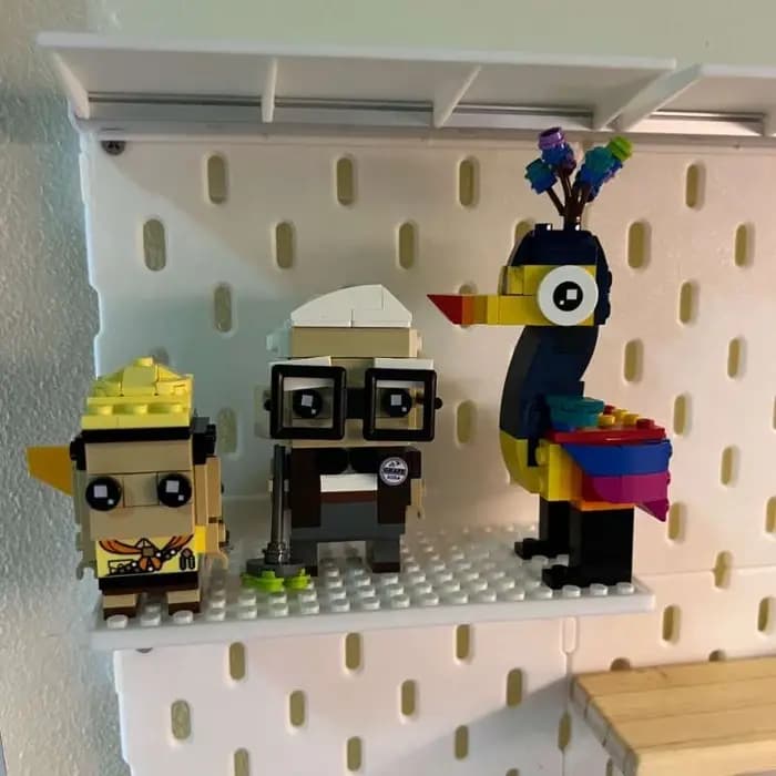 Étagère murale Skadis pour blocs de construction