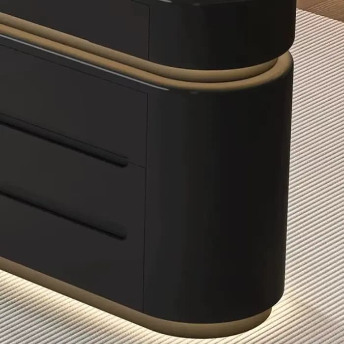 Meuble de rangement noir en bois avec poignées dissimulées