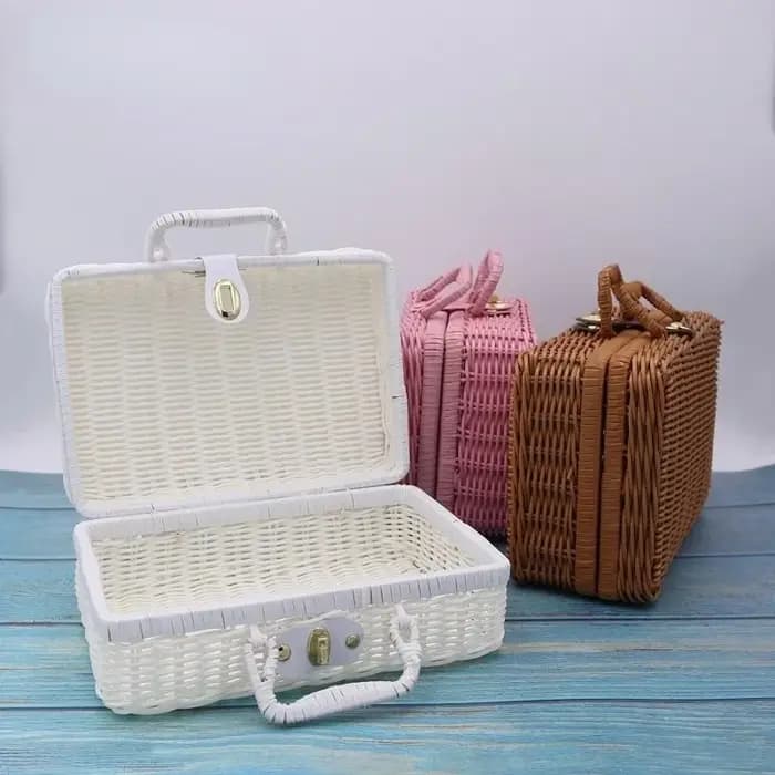 Boîte de finition semblable au rotin, panier en rotin tissé, boîte de rangement rétro, accessoires décoratifs, valise avec boîte-cadeau à main