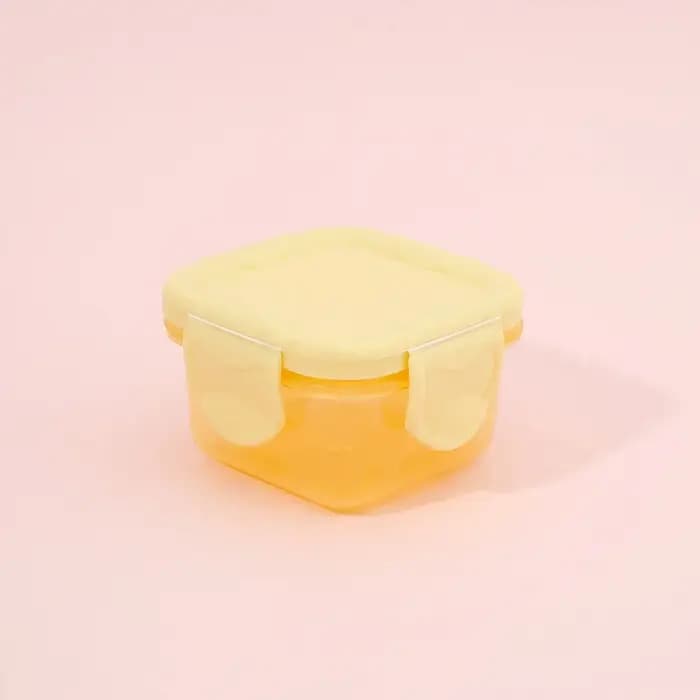 Petits récipients en plastique pour la cuisine et la maison