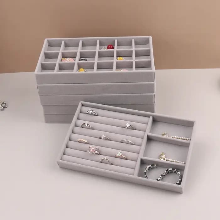 Présentoir de bijoux en velours empilable