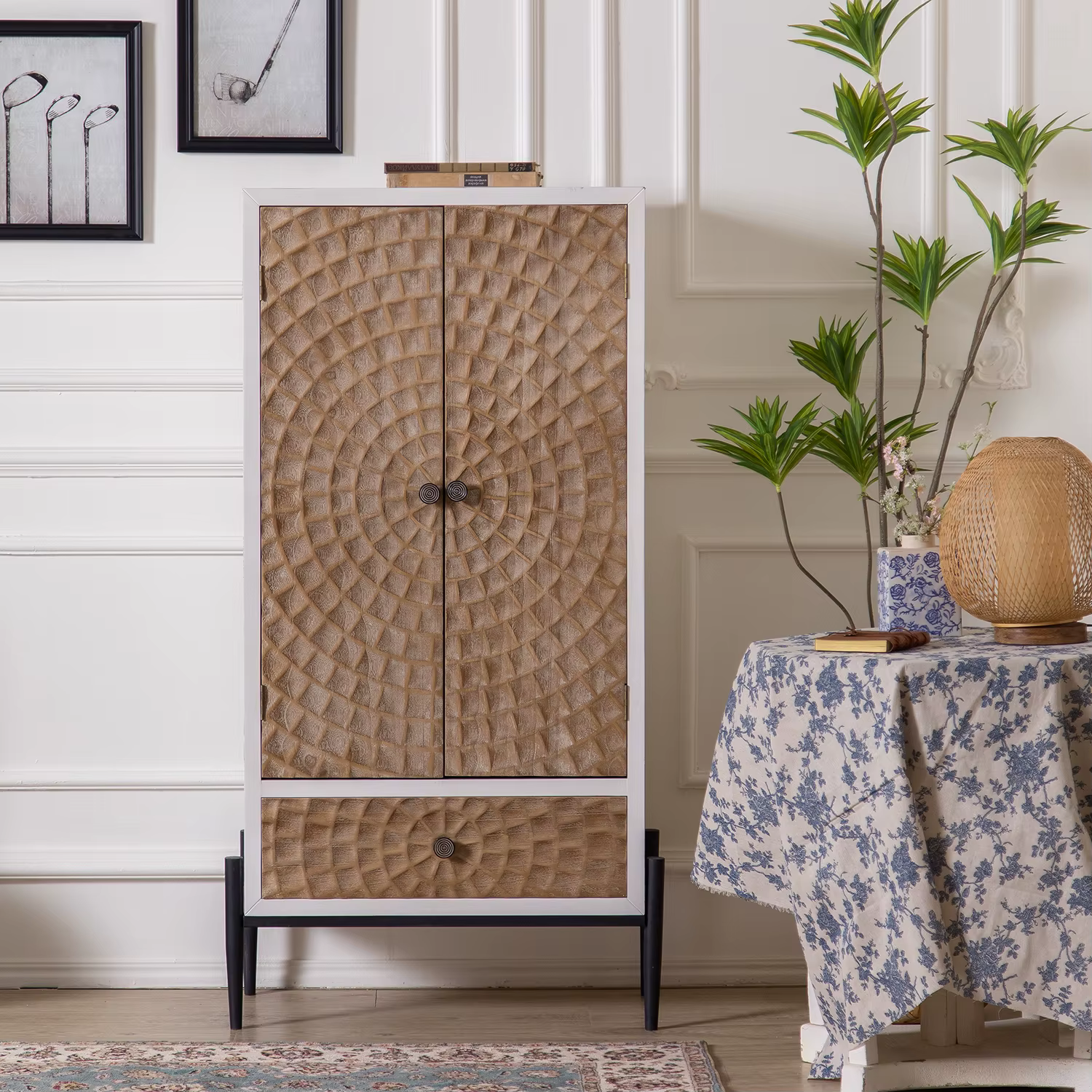 Armoire de rangement moderne et luxueuse en bois massif sculpté pour le salon.