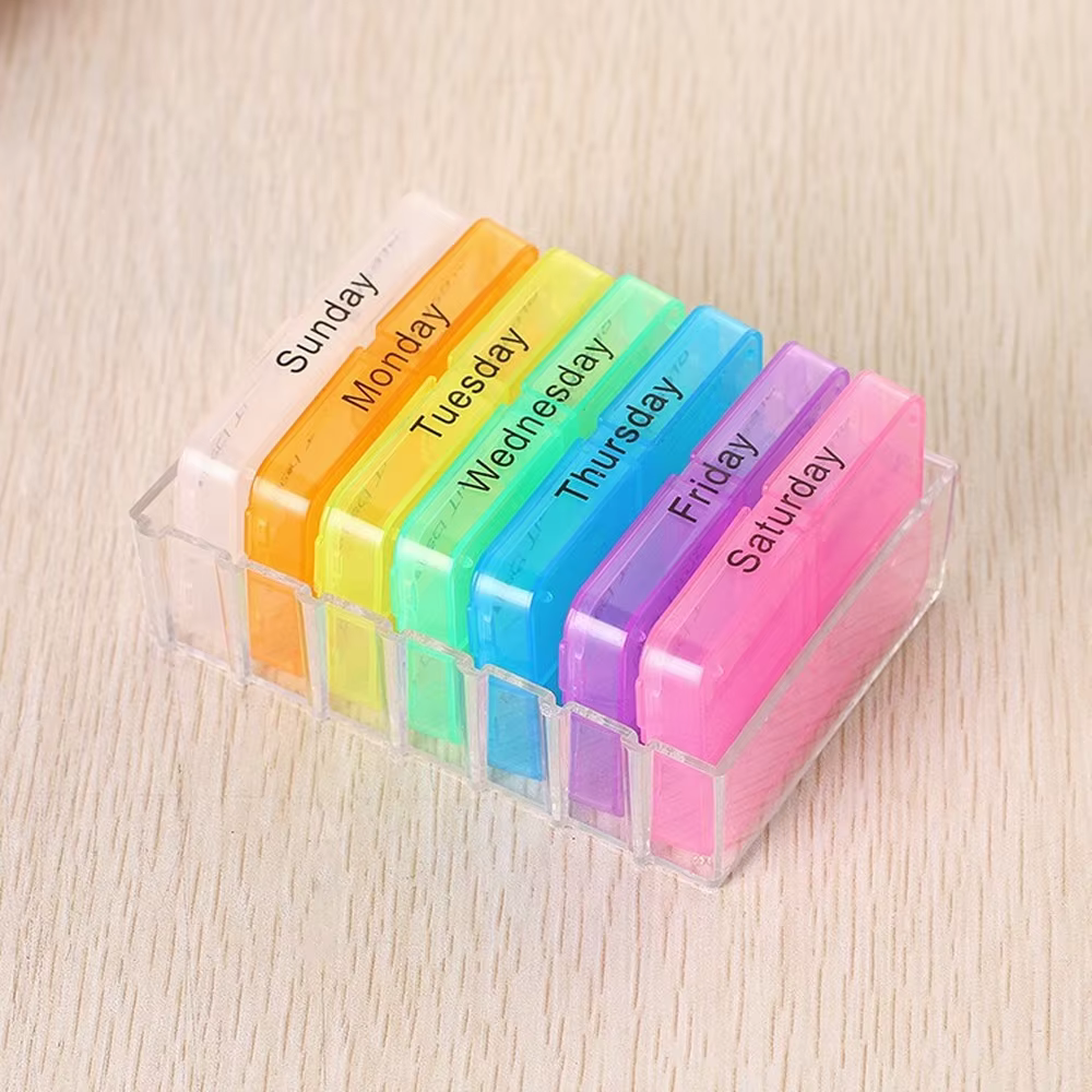 Boîte à médicaments en plastique à 28 compartiments, organisateur de Style tiroir pour le rangement 
