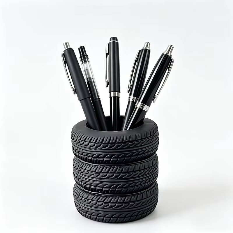 Porte-stylo en forme de carreaux, un excellent accessoire de bureau pour les passionnés d'automobile
