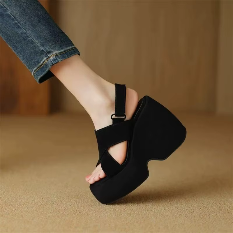 Sandales compensées à talon haut et semelle épaisse grande taille pour femme