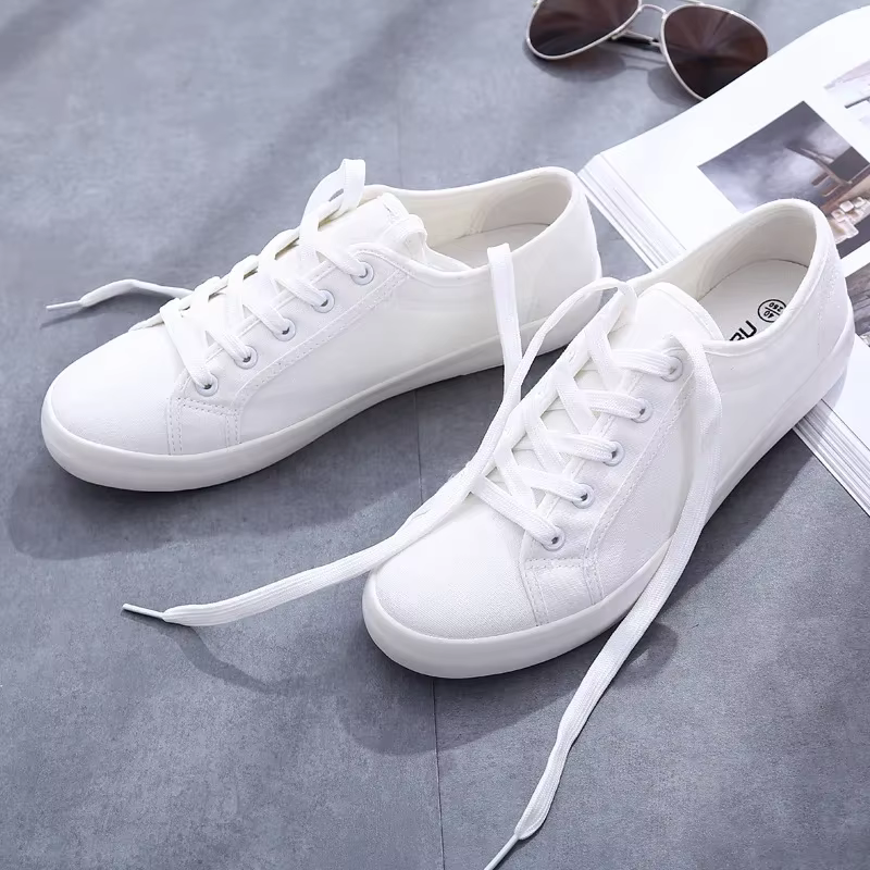 Couple blanc chaussures en toile chaussures d'été à lacets étudiant chaussures en tissu chaussures p