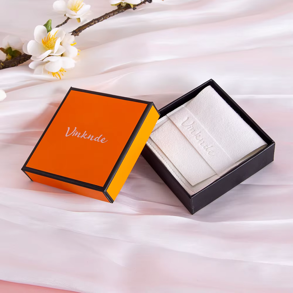 Boîte à bijoux Orange noir, Logo personnalisé avec sac à bande en microfibre 8x8cm, emballage cadeau