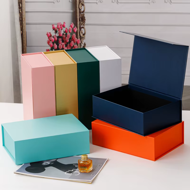 1 ensemble de boîtes cadeaux en carton avec couvercle magnétique