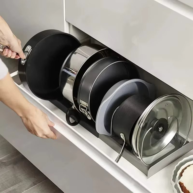 Organiseurs de placard de cuisine pour casseroles et poêles